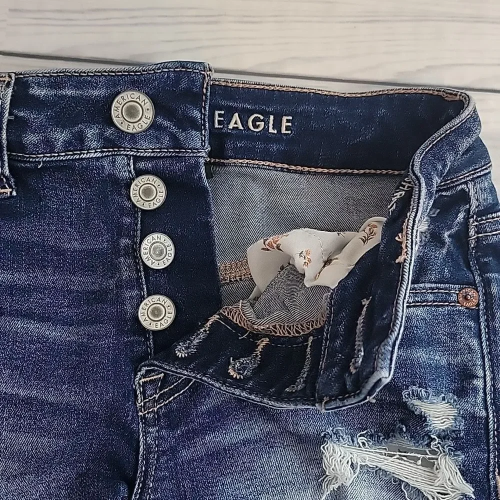 American Eagle Outfitters next level stretch shortie shorts denim Women's Size 0